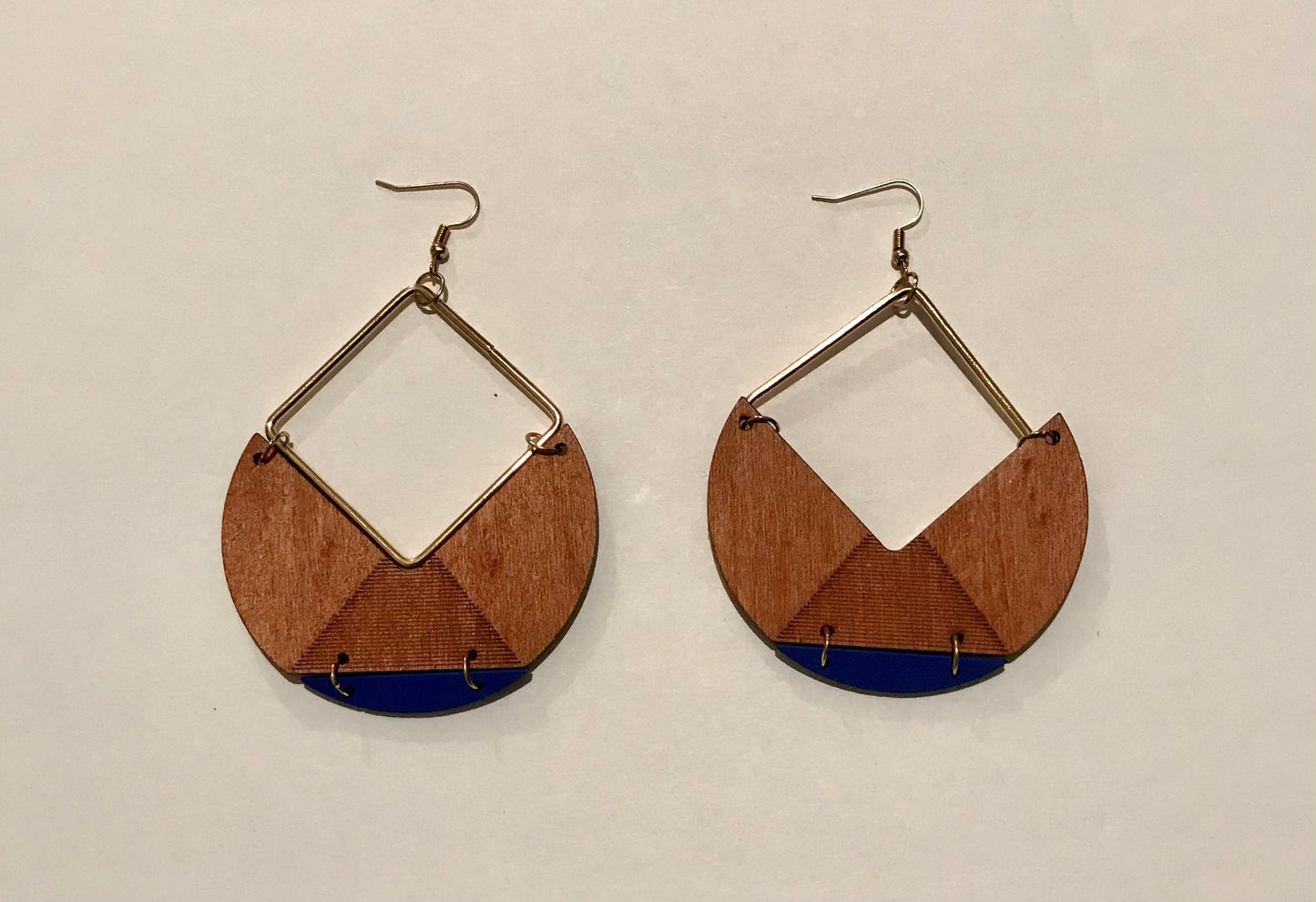 Baisqe earrings - Desante Fashions
