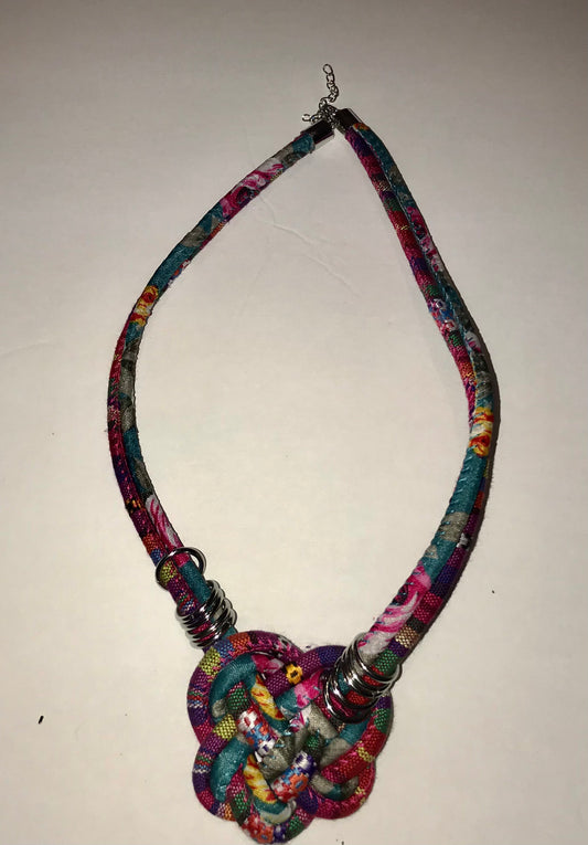 Floral Essence necklace - Desante Fashions